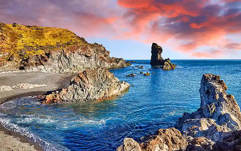 Snaefellsnes Peninsula Iceland for First-Timers: A Complete Travel Guide 18 Djupalonssandur Beach