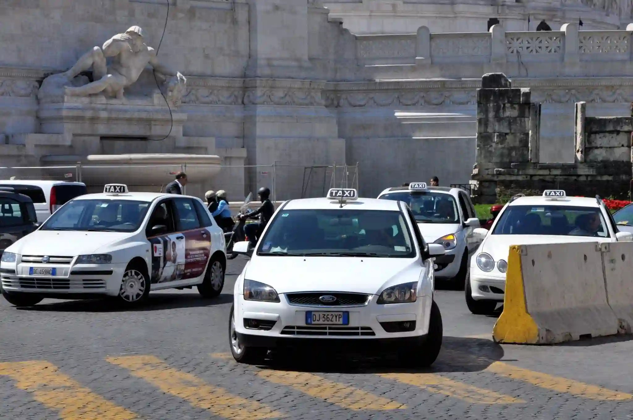 taxi in Naples