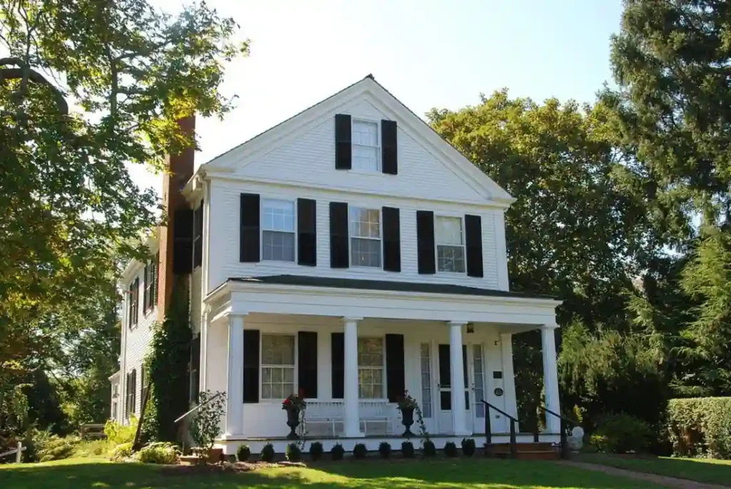 Gray’s Beach Cape Cod: The Ultimate Guide 14 Captain Bangs Hallet House Museum