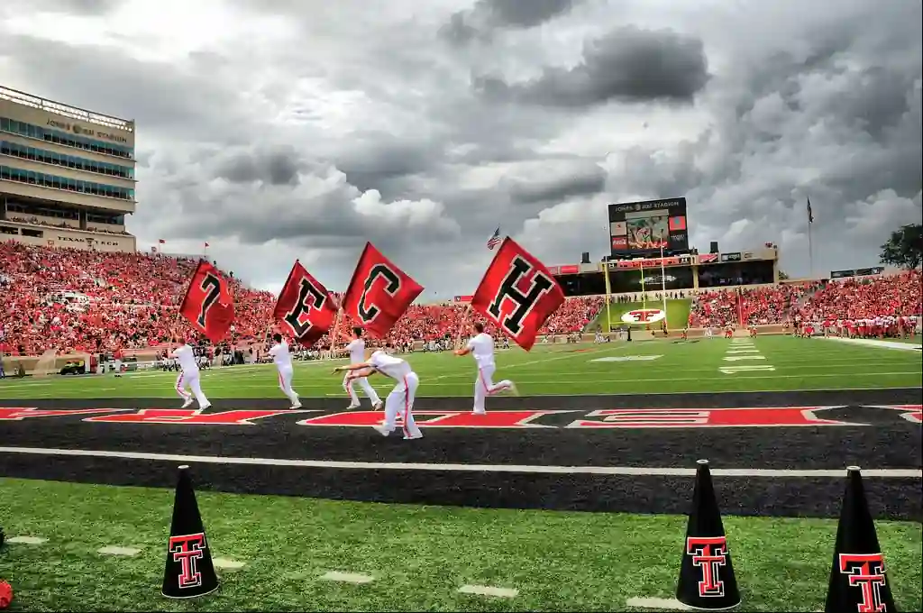 15+ Offbeat & Unique Things to Do in Lubbock Texas 7 Cheer on the Red Raiders at Jones ATT Stadium