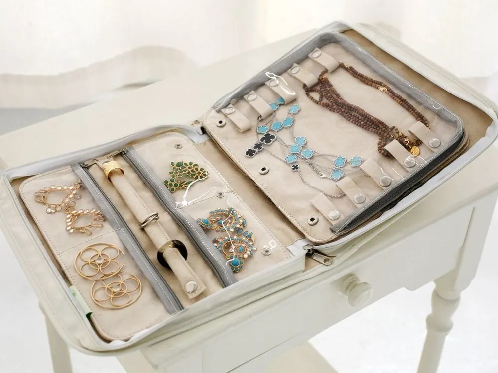 How to Safely Travel with Expensive Jewelry 5 Get Yourself a Proper Travel Jewelry Organizer