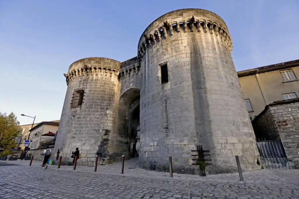Saint Jean Pied de Port: The Ultimate Travel Guide 10 Porte St Jacques Porte dEspagne