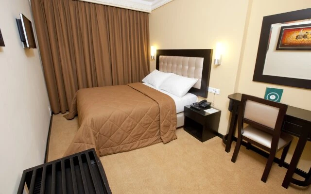 Safe Accommodation Options – Hotels vs. Airbnb vs. Riads