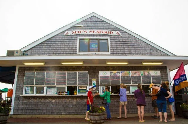 Gray’s Beach Cape Cod: The Ultimate Guide 15 Seafood Shacks