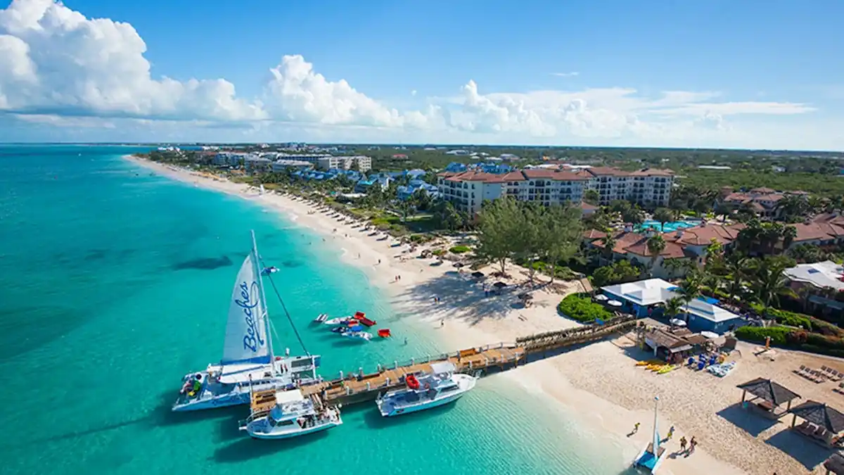 12 Unreal Places With Clearest Ocean Water in the World 13 Turks and Caicos