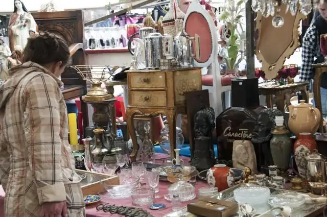 Antique Alley Grandview: When to Go & What to Know 9 Vendor Inquiries Small Business Stalls the Community Vibe