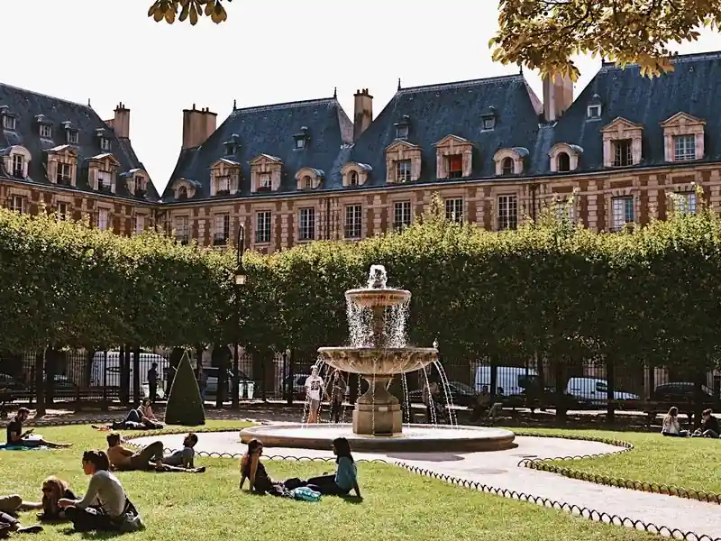 My Paris Itinerary 7 Days: Tried-and-Tested Route for First-Timers 14 Le Marais