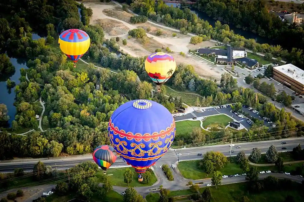 Hot Air Balloon Rides Boise: Costs, Safety, and Best Times to Go 4 Safety of Hot Air Balloon Rides in Boise