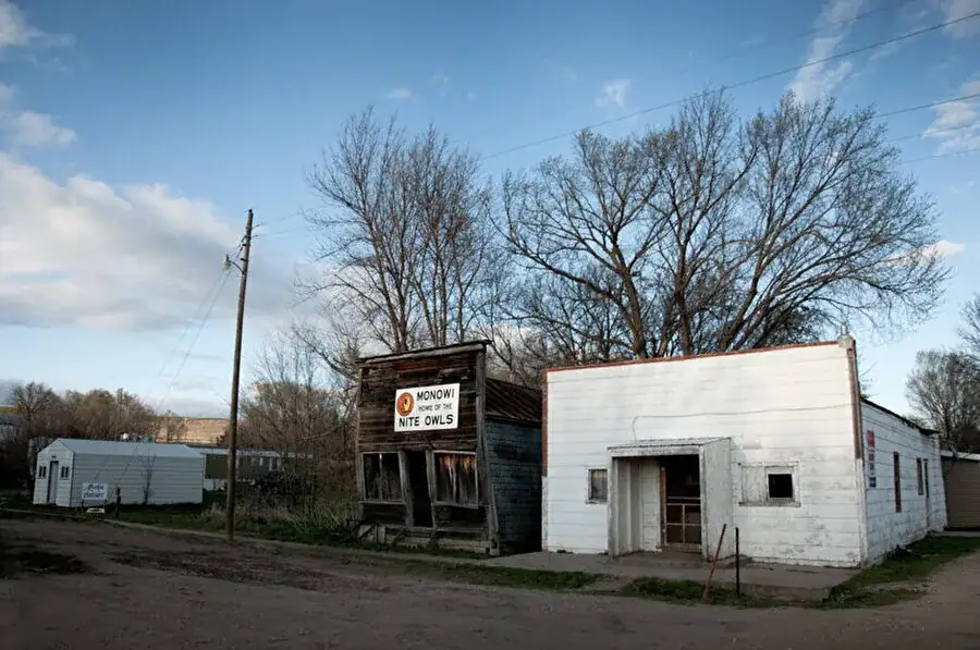 Monowis Main Street