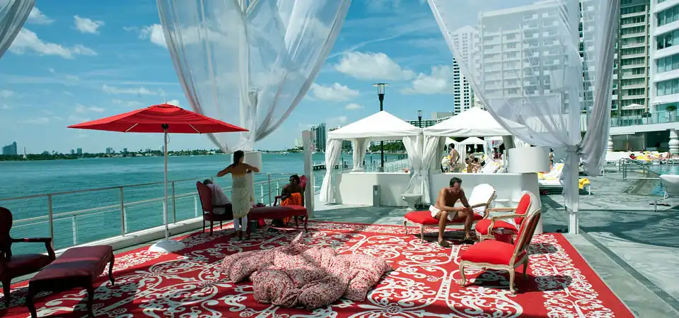 Why Mondrian South Beach Miami Is the Most Instagrammable Hotel? 7 MondrianMiami