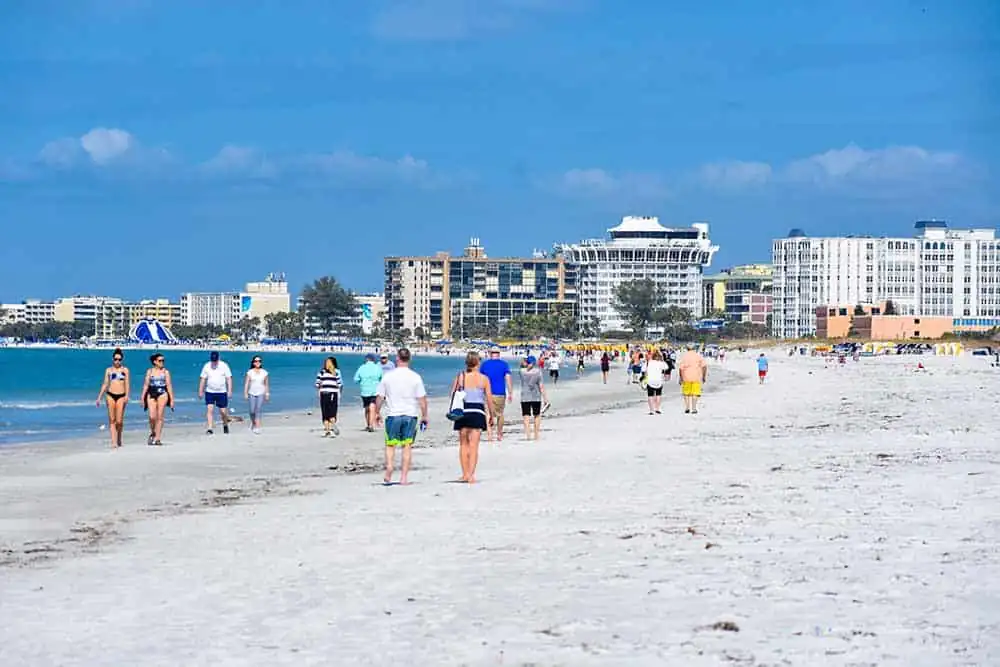 12 White Sand Beaches in Florida That Feel Like the Caribbean – Updated 2025 14 St. Pete Beach – Lively Yet Laid Back