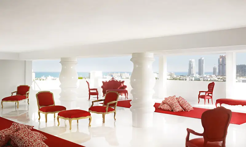 Why Mondrian South Beach Miami Is the Most Instagrammable Hotel? 6 The hotels amenities