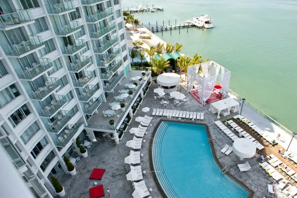 Why Mondrian South Beach Miami Is the Most Instagrammable Hotel? 2 What Makes Mondrian So Photogenic
