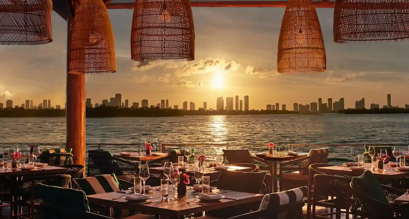 Why Mondrian South Beach Miami Is the Most Instagrammable Hotel? 11 dinners at restaurants near Mondrian South Beach Miami