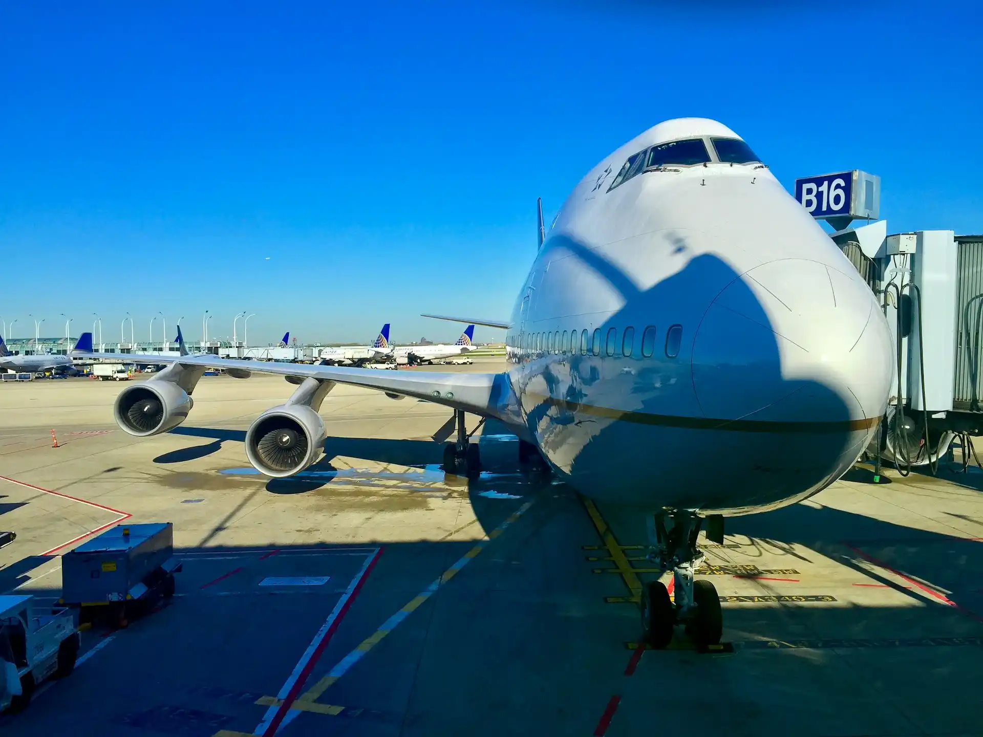 How to Get From O’Hare Airport to Chicago and the Suburbs: A Traveler’s Guide 1 OHare Airport to Chicago